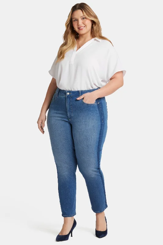 Marilyn Straight Ankle Jeans In Plus Size - Azure Wave