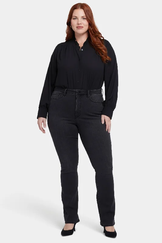 Billie Mini Bootcut Jeans In Plus Size - Crosswinds